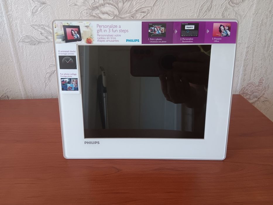 Продавам фоторамка PHILIPS