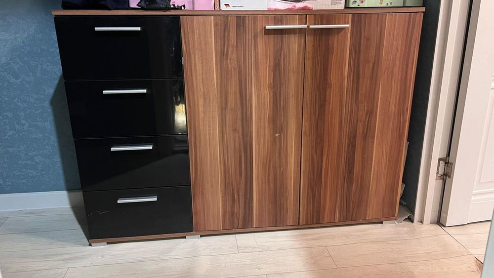 Срочно продам гарнитур