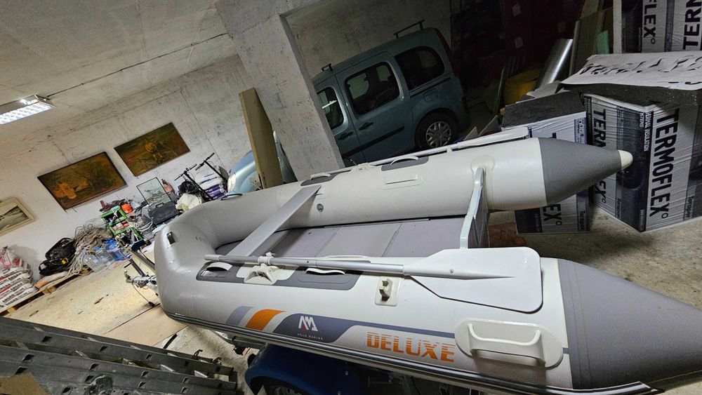 надуваема лодка Аква Марина 3.30 ,с надуваем кил