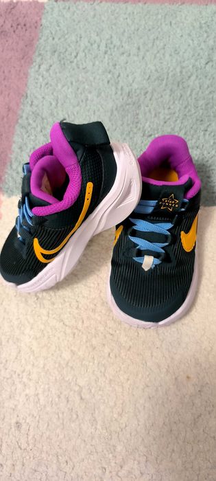 Adidași Nike mărimea 23