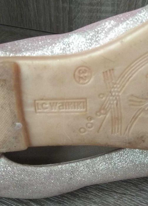 Продам туфли-балетки для девочки