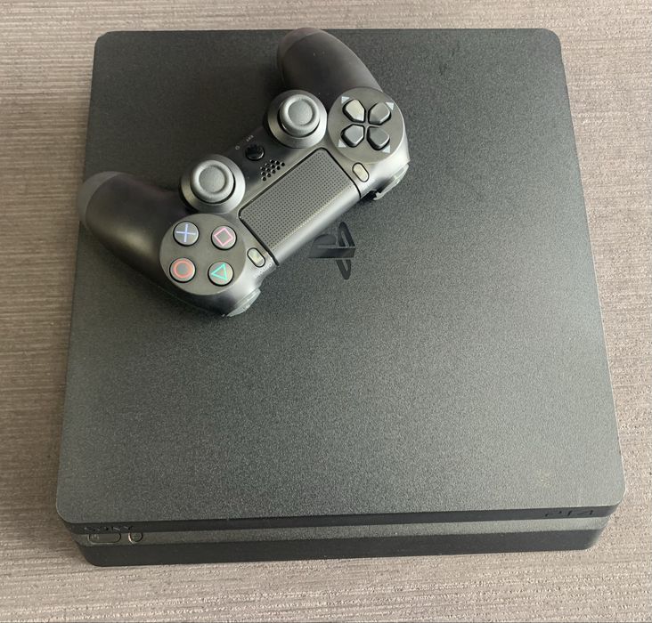 PS4, Playstation 4 Slim - 500 GB - 135.00€