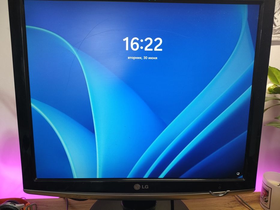 Продаю мониторы от LG