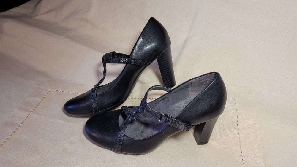 Туфельки на высоком каблуке