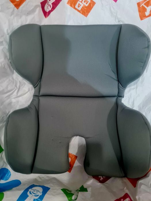 Maxi Cosi Pebble с база за автомобил