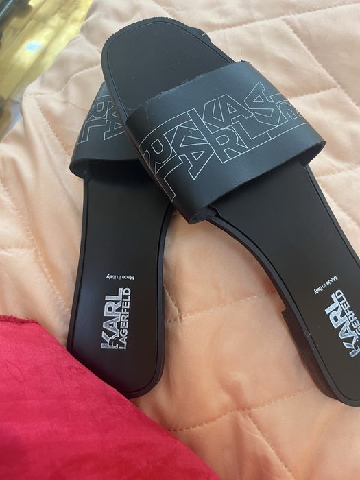 Чехли Karl Legerfilt