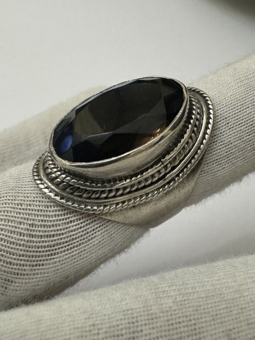 Inel argint 925 cu cuart fumuriu, mare 10 carate.