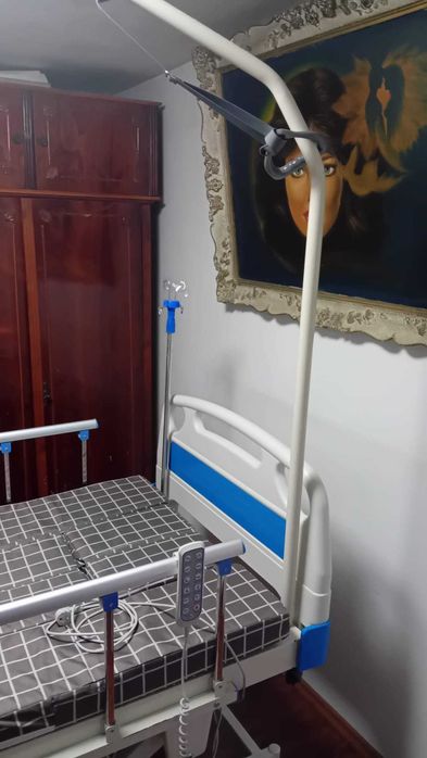 Pat electric Multibed rabatabil de spital