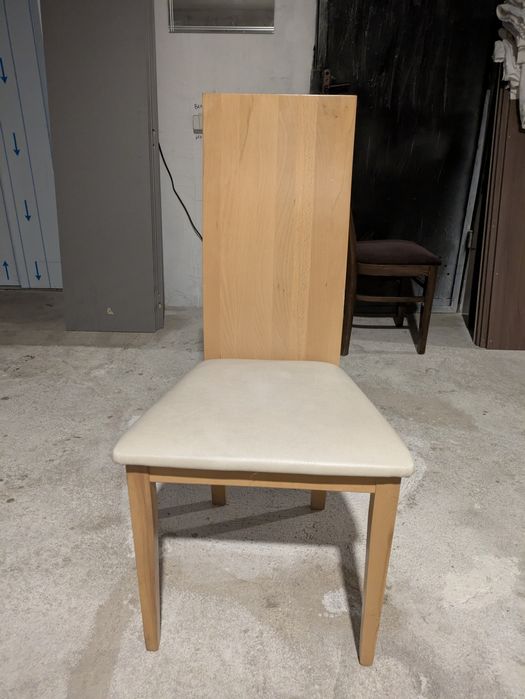 Различни столове