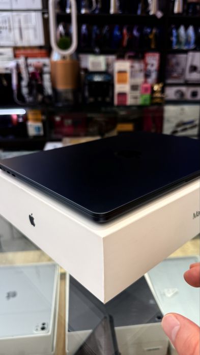 MacBook Air M2 13.6” 16/256GB   36 Cycle  Full Komplekt   Ideal