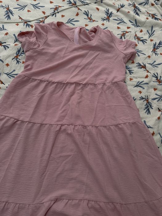 Платье длинное ярусное с жилеткой