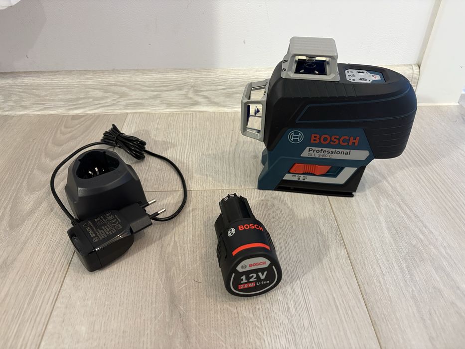 Nivela Laser Bosch GLL 3-80 C profesionala