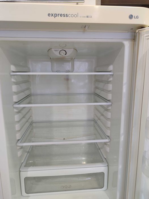 Холодильник с морозильником LG
