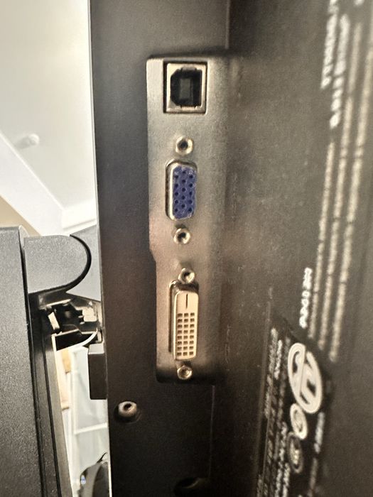 Монитор Dell 2412H б/у