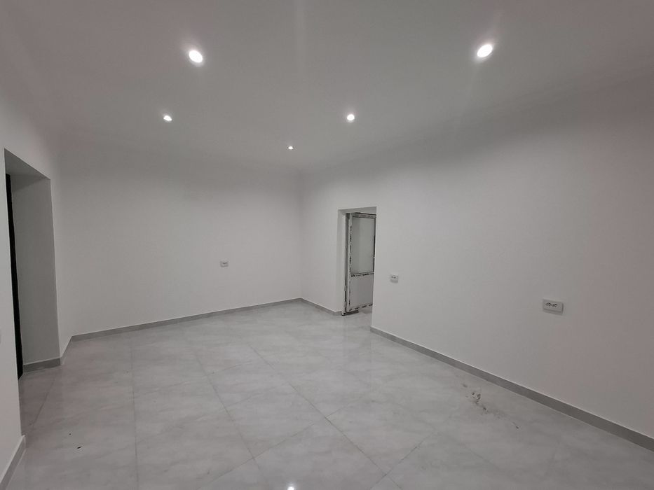 Сдается помишение  под бизнес  центре Зебо