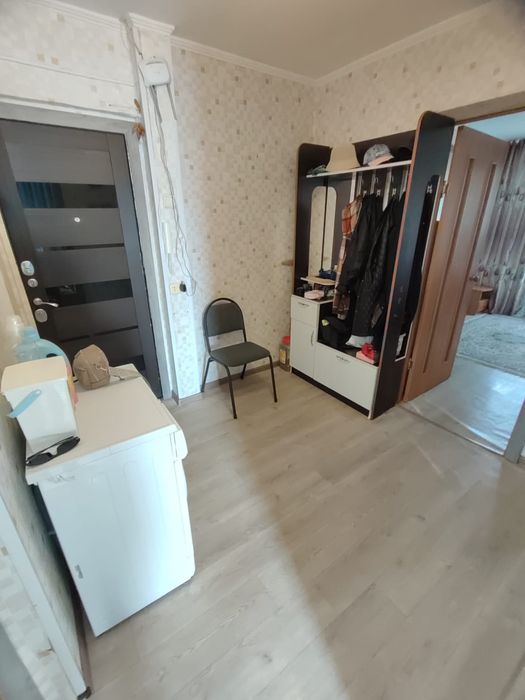 Продам 3 х комн . 9-19,  1 этаж.