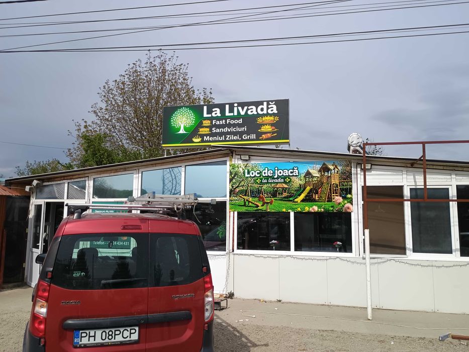 Reclamă luminoasă premium