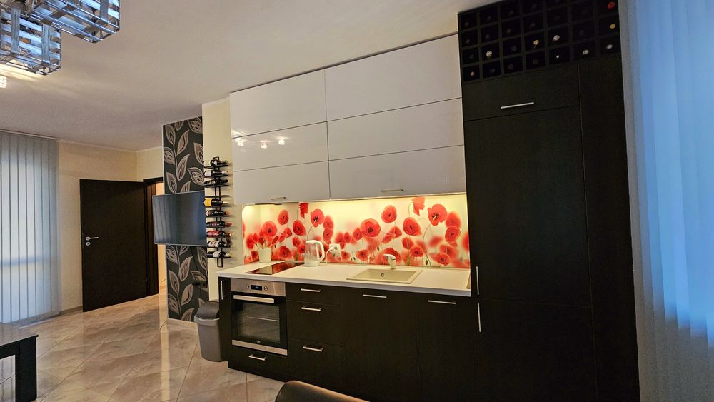 Дава се под наем Двустаен апартамент в Пловдив, Център - 70 кв.м за 535.5 € - Снимка #12