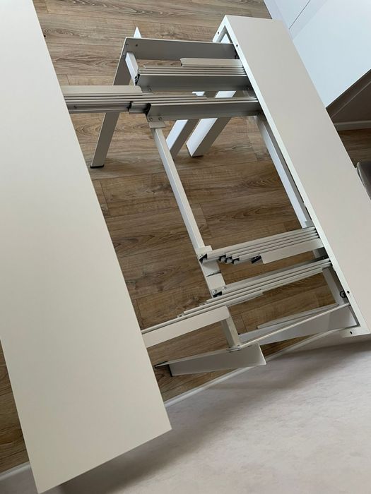 Стол раздвижной Малайзия