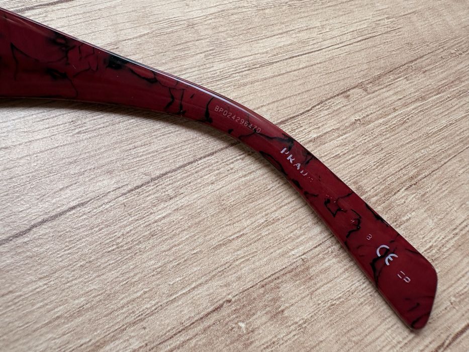 Слънчеви очила Prada Red Marble