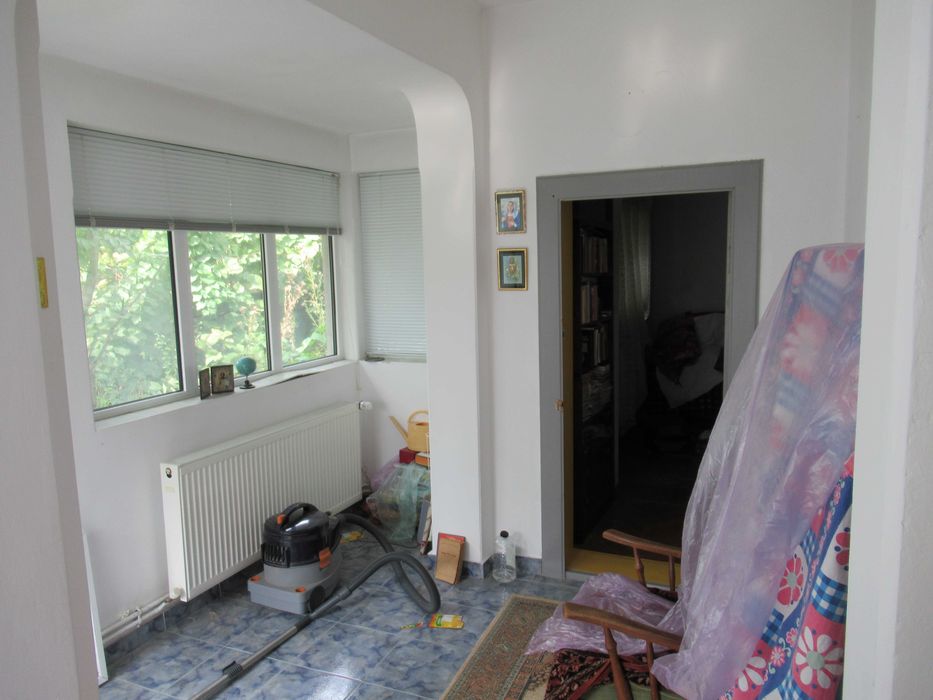 Casa şi grădina spaţioase central aşezate în Roşiori de Vede