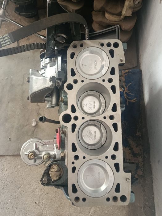Головка блок  Пассат Ауди 1.8