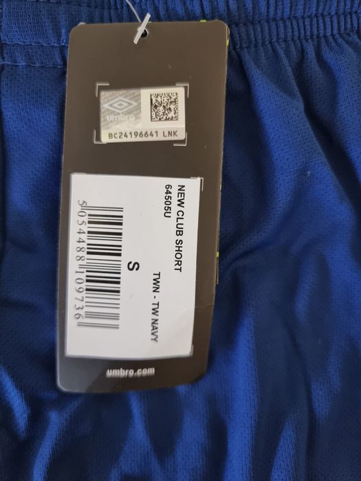 Къси панталони Adidas, Umbro