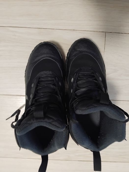 Ghete de iarna Nike fără cutie