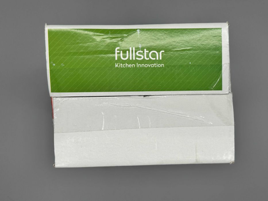 Fullstar 7-в-1 кухненски чопър и мандолина с контейнер и остриета
