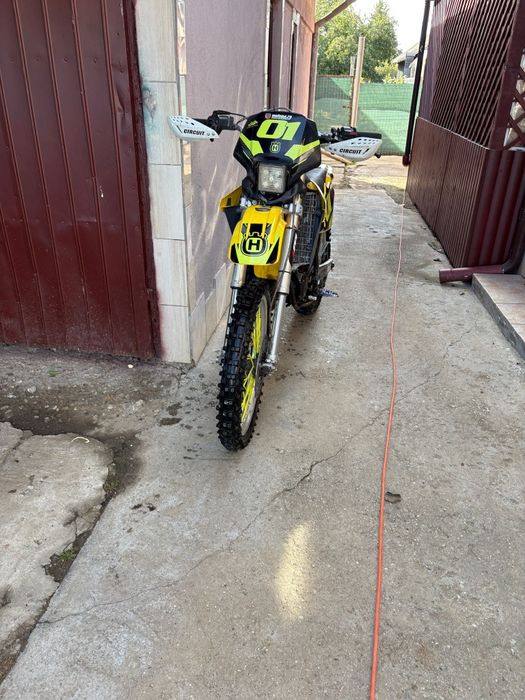 Vând husqwarna wr 125 2t