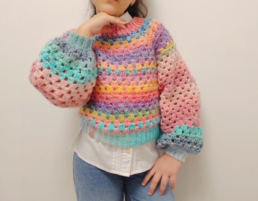 Pulover crosetat manual fete