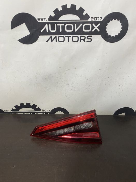 Stop dreapta led pe haion Infiniti Qx30 an 2016-2019