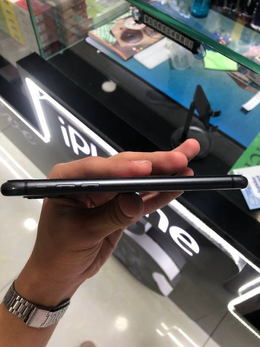 Iphone 11 рабочий
