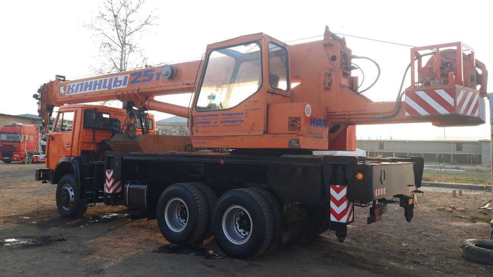 Avtokran klinsi 25 t 28 m