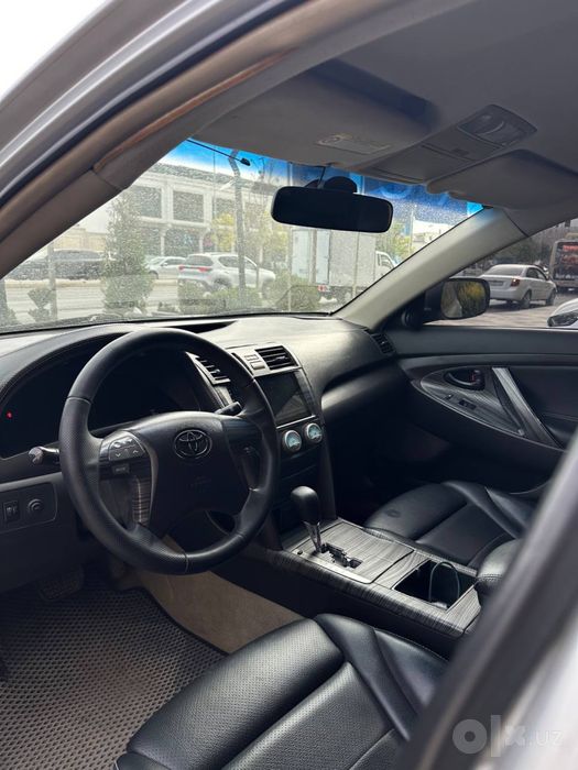 Toyota camry.