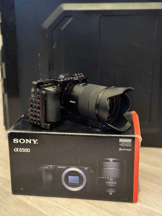 Sony Alpha 6500, 18-135 mm,в подарок флешка 64 ГБ