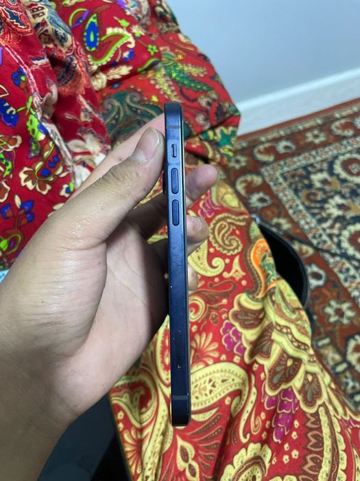 Продается Iphone 12 Продам айфон 12