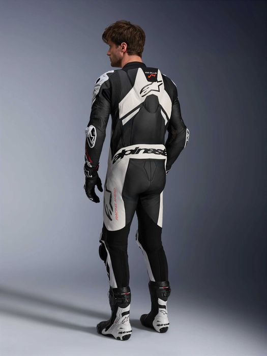 Цял кожен екип Alpinestars Gp Plus V4 Sprint One Piece Leather Suit