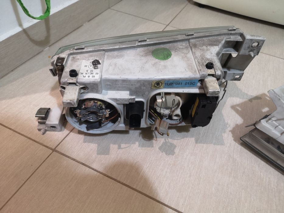 Faruri Skoda Octavia 1 (1+1 cadou)