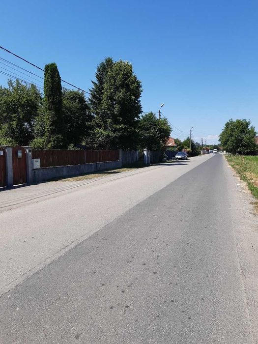 Vand teren intravilan construibil toate utilitatile la drum asfaltat central Lunca Calnicului