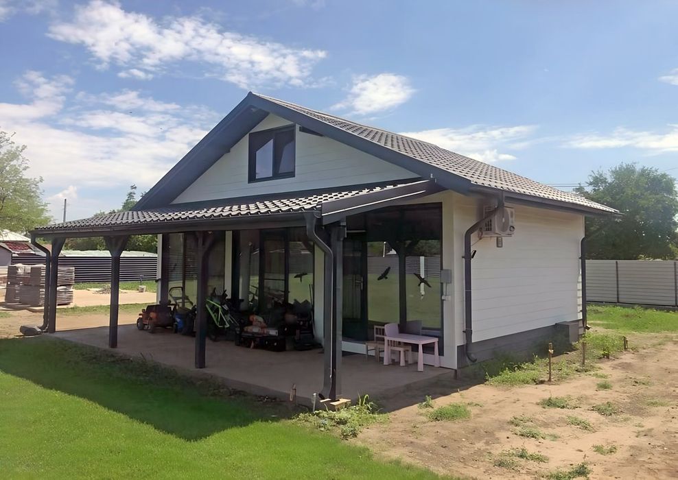 Construim case din lemn sau structura metalica