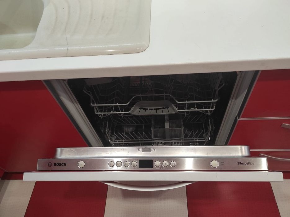 Дава се под наем Тристаен апартамент в Варна, Бизнес хотел - 97 кв.м за 663 € - Снимка #5