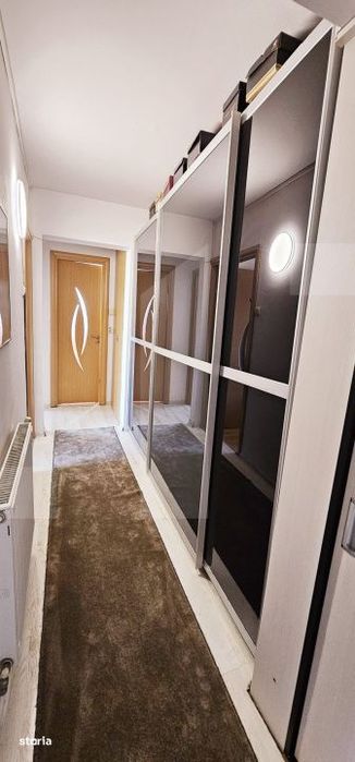 Apartament cu 3 camere, decomandat, str.Mikes Kelemen