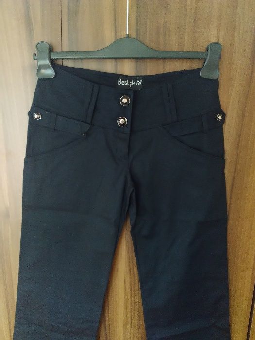 Красиви Дамски  Панталони в черно и бежово