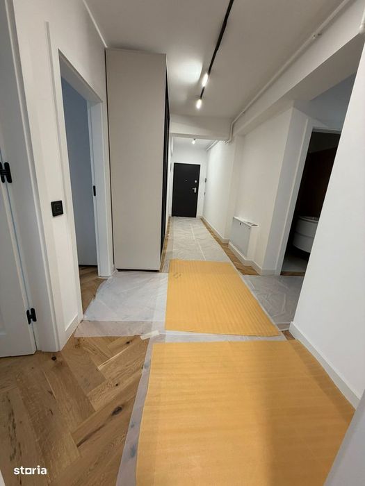 Decomandat 3 camere  Apartament De Lux Ultra Central Bloc Nou