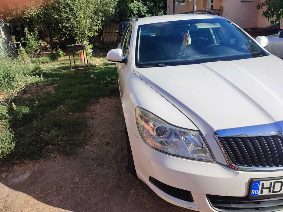 SKODA Octavia 2011 — imagine 2