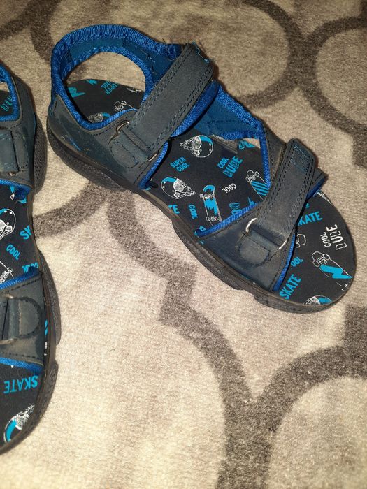 Сандалии на подростка