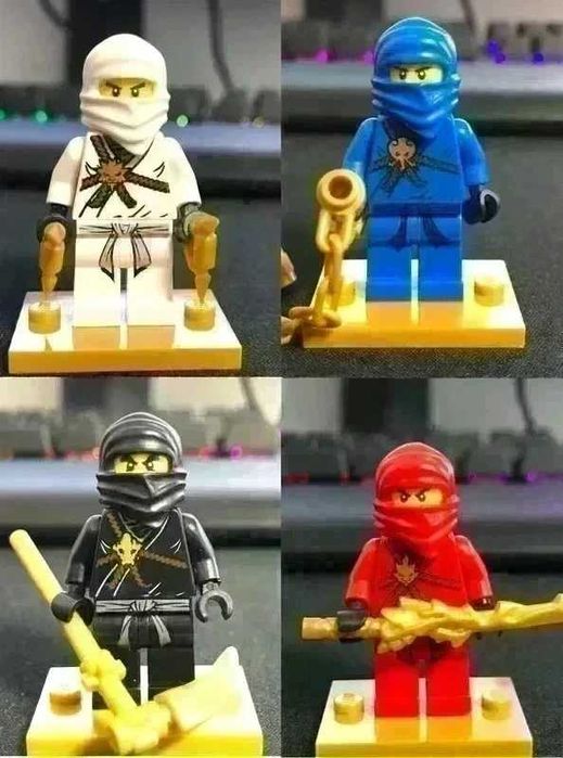 Kai, Jay, Cole, Zane Pilot LEGO Ninjago Figurine
