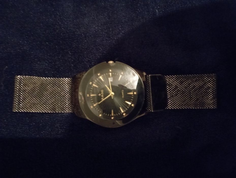 Часы Радо с магнитным ремешком