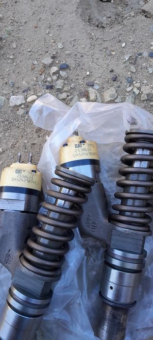 Форсунки  6шт CAT 15 бу